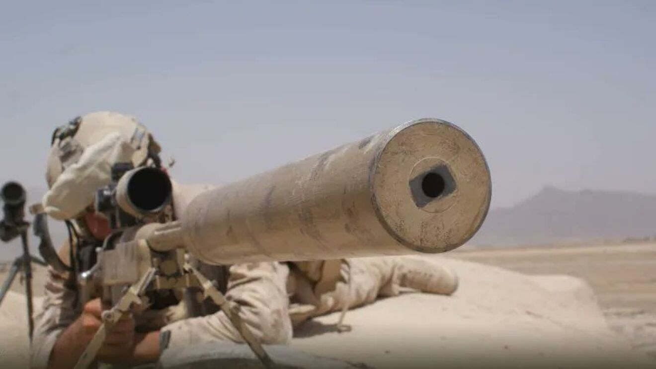 Στο πλευρό των Ουκρανών ο θρυλικός Καναδός sniper του Αφγανιστάν - Πέτυχε στόχο σε απόσταση 3.540 μέτρων