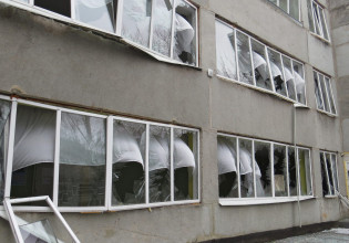 Μαριούπολη: «Παράθυρο» πέντε ωρών για την αποχώρηση αμάχων