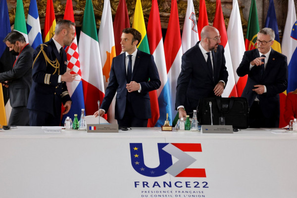 Σύνοδος Κορυφής: «Όχι» σε νέο ευρωομόλογο – Θα μελετηθεί από την Κομισιόν και το «Σχέδιο Έξι Σημείων» του Μητσοτάκη