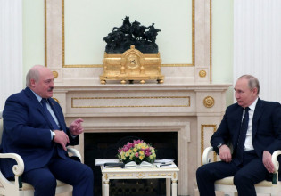 Ρωσία: Θα προμηθεύσει τη Λευκορωσία με προηγμένα όπλα – Πώς θα αντιμετωπίσουν τις δυτικές κυρώσεις