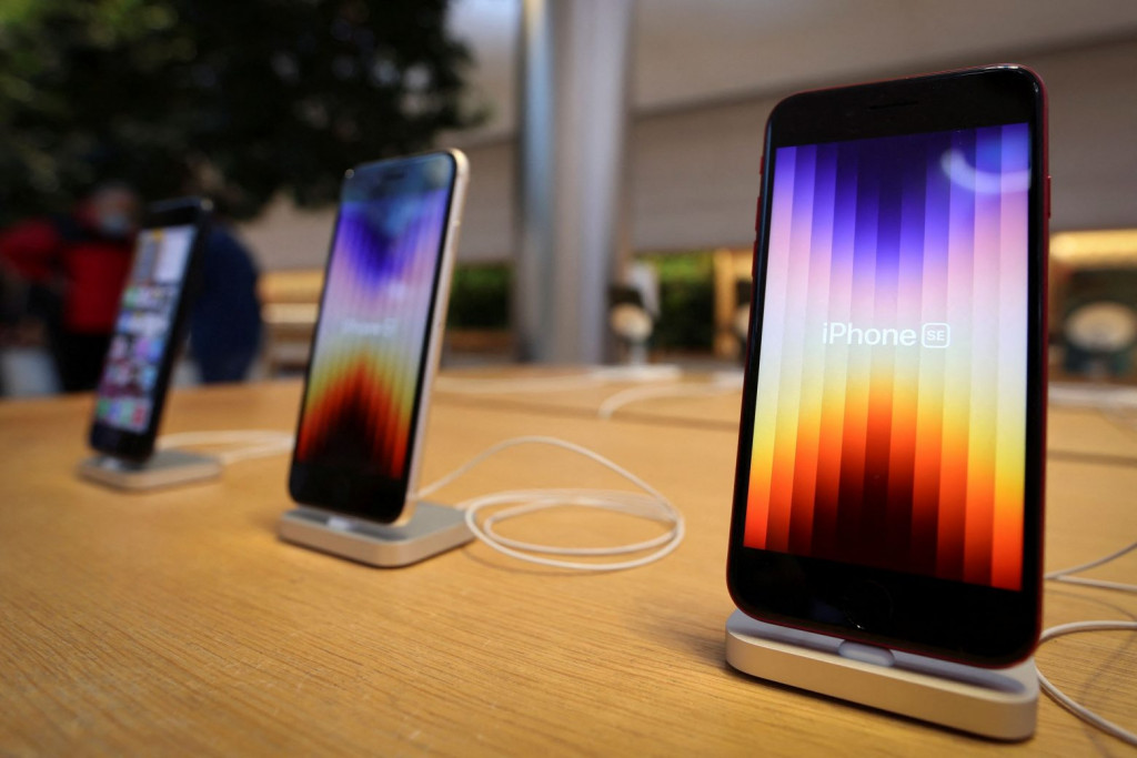 Apple: Από αλουμίνιο χωρίς άνθρακα το νέο iPhone SE