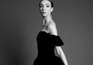 Πόλεμος στην Ουκρανία: Κορυφαία μπαλαρίνα των Μπολσόι κατά του Πούτιν – «Ντρέπομαι για τη Ρωσία»