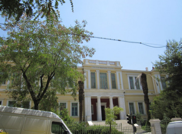 Κολωνάκι: Σάλος με την απόφαση του υπ. Παιδείας για το 26ο Γυμνάσιο