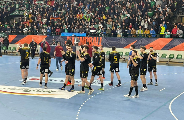 Πέλιστερ – ΑΕΚ 30-19: Κατάρρευση και αποκλεισμός της «Ένωσης»