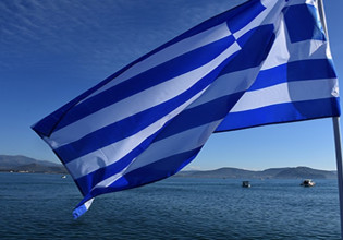 25η Μαρτίου: Οδηγία Βορίδη για τις ελληνικές σημαίες – Δεν απορρίπτονται στα… άχρηστα
