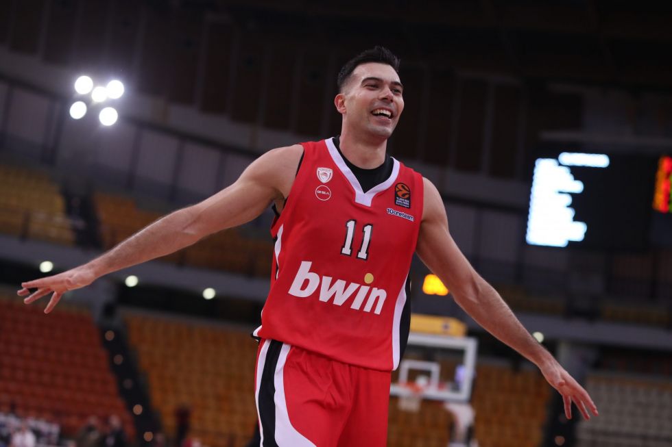 EuroLeague: Κορυφαία φάση του Φεβρουαρίου το buzzer beater του Σλούκα