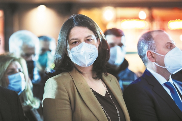 Πόλεμος στο Κολωνάκι