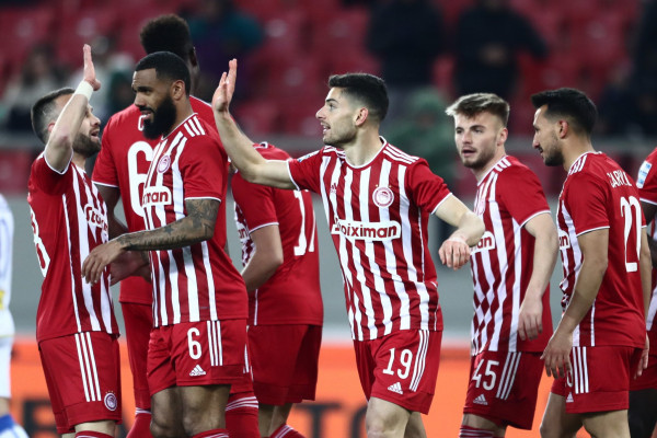 Super League: Ξεκίνησε η επιχείρηση πλέι-οφ στον Ολυμπιακό