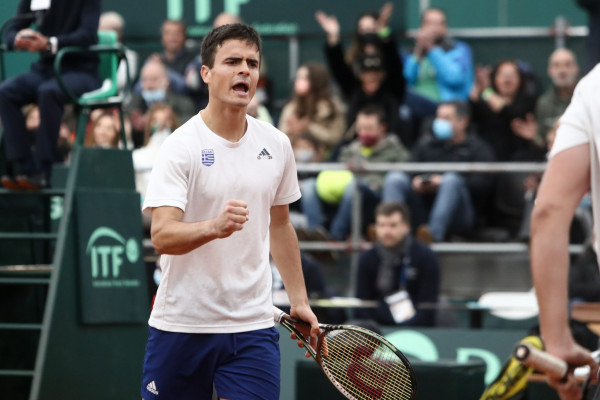 Τεράστια νίκη Τσιτσιπά και επική ανατροπή για την Εθνική!