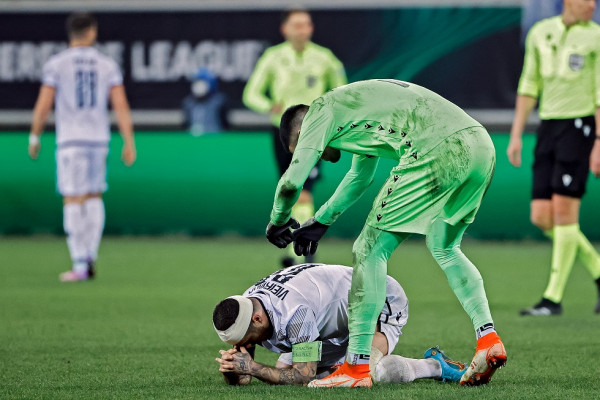 Οι πανηγυρισμοί Λουτσέσκου και παικτών του ΠΑΟΚ μετά την πρόκριση (vid)