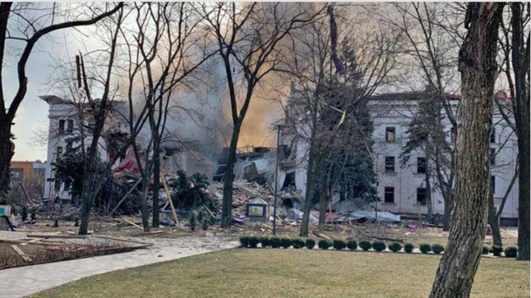 Πόλεμος στην Ουκρανία: Η Ιταλία προτίθεται να ξαναχτίσει το θέατρο της Μαριούπολης