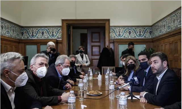 Νίκος Ανδρουλάκης: Προτεραιότητα η αύξηση του κατώτατου μισθού – Δίκαιη κατανομή ενεργειακού κόστους