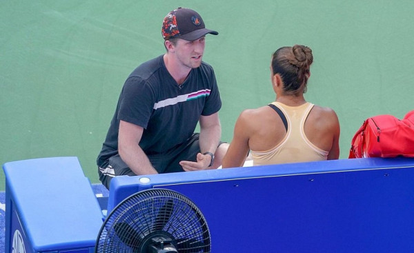 Ο άνθρωπος που άλλαξε τον… ρου της καριέρας της Σάκκαρη (vids)