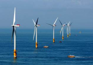 ΑΠΕ: Οι Βρετανοί «σκανάρουν» τα ελληνικά νερά για υπεράκτια αιολικά πάρκα