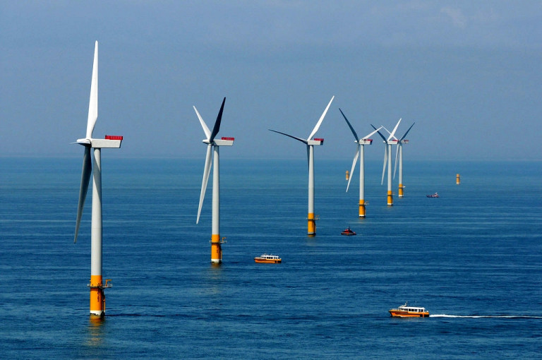 ΑΠΕ: Οι Βρετανοί «σκανάρουν» τα ελληνικά νερά για υπεράκτια αιολικά πάρκα
