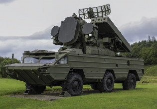 Πόλεμος στην Ουκρανία: Οι ΗΠΑ ενισχύουν με σοβιετικά συστήματα αεράμυνας το Κίεβο