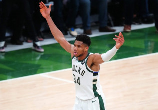 Μπακς – Χοκς 124-115: Διέλυσε την Ατλάντα ο Γιάννης