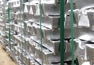 Ράλι στο αλουμίνιο – Σε αναστολή διαπραγμάτευσης παραμένει το νικέλιο