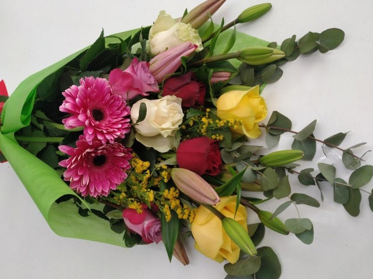 Σκιάθος: Του παρήγγειλαν λουλούδια και έχασε πάνω από 20.000 ευρώ