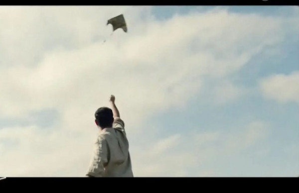 Ο Θοδωρής Κουτσογιαννόπουλος προτείνει δύο συγκλονιστικές ταινίες για την Ουκρανία