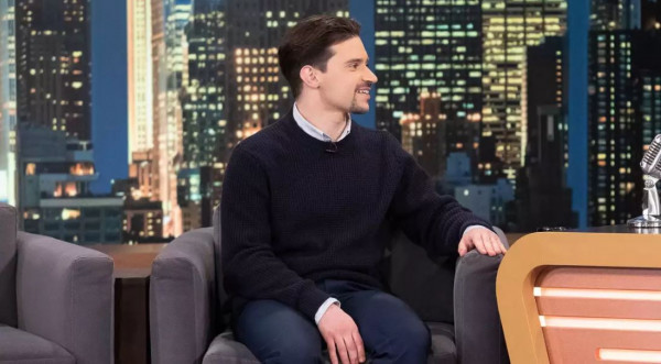 Αλέξανδρος Πονομάροβ: Δεν έχουμε μίσος προς τον ρωσικό λαό, αλλά δεν βλέπω ουκρανικά στρατεύματα στη Ρωσία