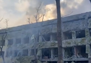 Ουκρανία: Οι Ρώσοι βομβάρδισαν μαιευτήριο στη Μαριούπολη καταγγέλλει ο Ζελένσκι