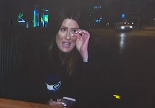 Επική ατάκα δημοσιογράφου της ΕΡΤ: Συγκινήθηκα γιατί έβαλα βενζίνη πριν έρθω εδώ