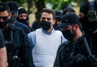 Μπάμπης Αναγνωστόπουλος: Απύθμενο το θράσος – Όχι μόνο είχε κινητό στη φυλακή, αλλά… έκανε βιντεοκλήσεις