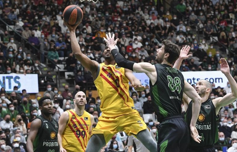 Διπλό σοκ για την Μπαρτσελόνα πριν τον Ολυμπιακό