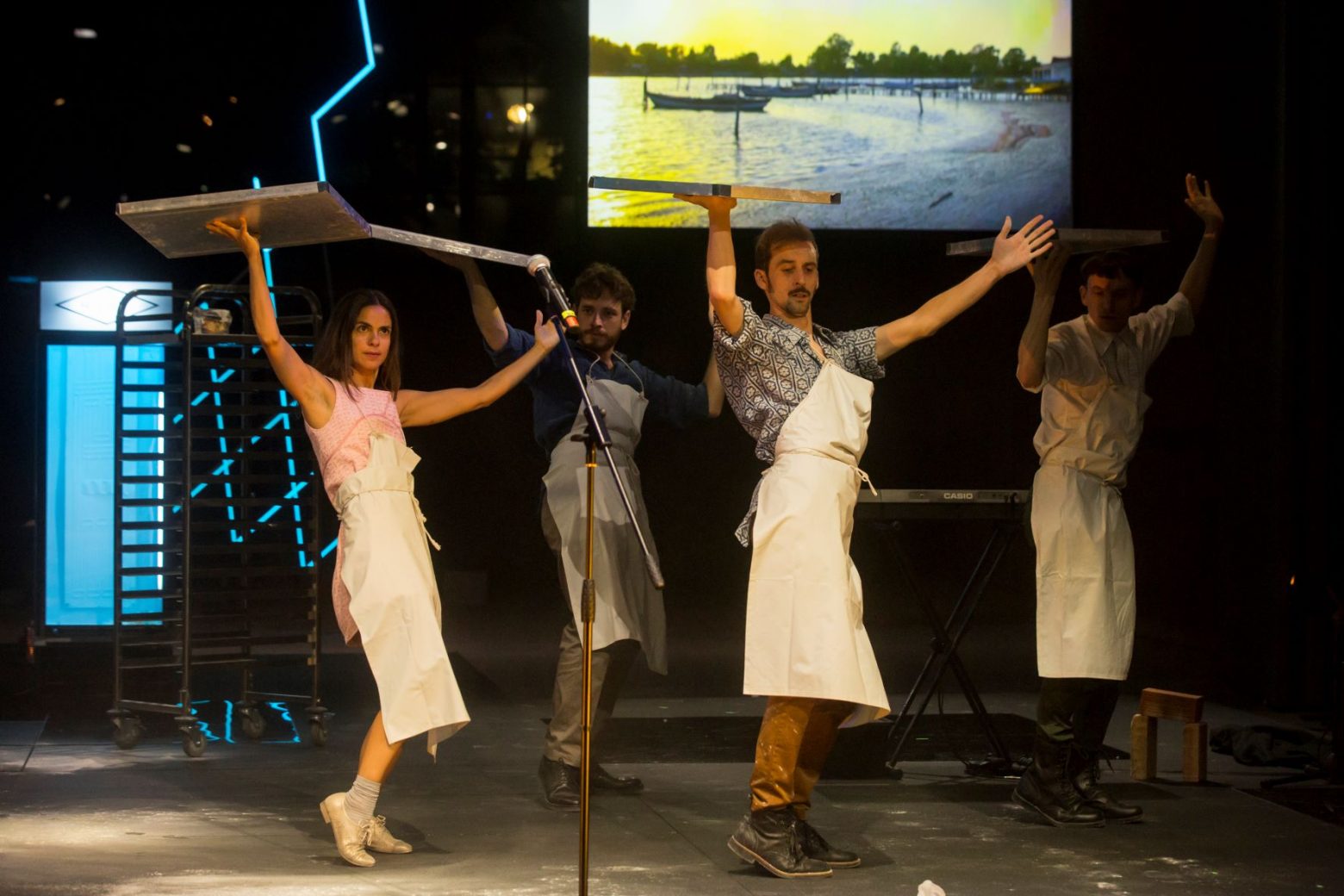 Η Δημοκρατία του Μπακλαβά: Μετά την τεράστια επιτυχία επιστρέφει για 15 παραστάσεις