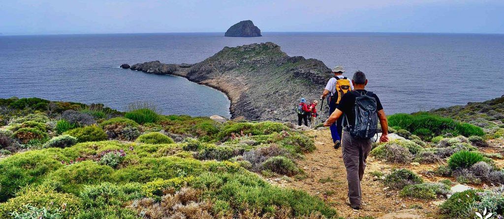 Οι Γάλλοι βλέπουν τα μονοπάτια των Κυθήρων