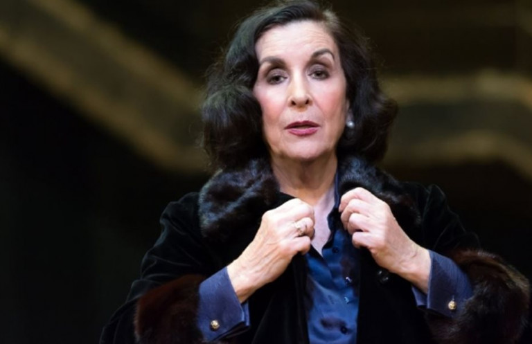 Κατακεραυνώνει η Νένα Μεντή τα ριάλιτι: «Κάποιες ώρες το βράδυ θέλω το αποβλακωτικό μου»