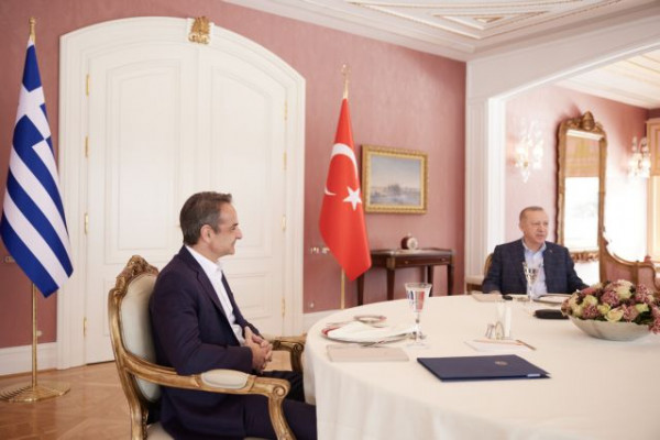 Τουρκία: Ο χαλβάς που έφαγαν Μητσοτάκης – Ερντογάν, ο Πετρετζίκης και η παρέμβαση της τουρκικής προεδρίας για τη… συνταγή