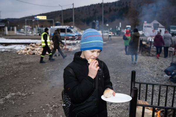 Πόλεμος στην Ουκρανία: Ένα απέραντο συλλογικό τραύμα στα σύνορα με την Πολωνία