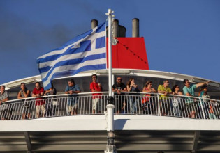 Κοροναϊός: Ακόμη ένα βήμα προς την κανονικότητα – Τι θα συμβεί μέχρι το τέλος του μήνα