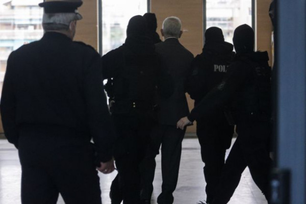 Δίκη Φιλιππίδη: Διεκόπη για την Παρασκεύη – Οι εντάσεις και οι καταγγελίες