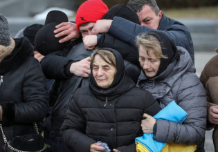 Πόλεμος στην Ουκρανία: Θερίζουν και παιδιά οι ρωσικές βόμβες – Τραγικός ο απολογισμός