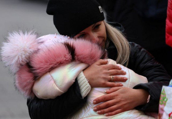 Πόλεμος στην Ουκρανία: Το πρόγραμμα στήριξης για τα εκατομμύρια των προσφύγων παρουσίασε η Κομισόν