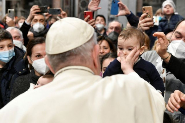 Πόλεμος στην Ουκρανία: Νέα έκκληση του Πάπα να τερματιστούν οι μάχες – Τι είπε στον Σολτς