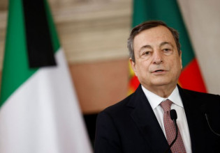 Ιταλία: Ο Ντράγκι μειώνει τον φόρο στα καύσιμα – Απόφαση για φιλοξενία 170.000 προσφύγων