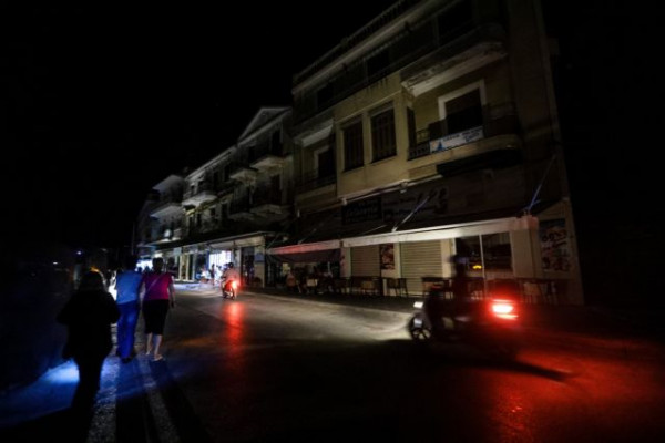 ΔΕΗ: Ξαφνικό μπλακάουτ στη Μαγνησία – Χωρίς ρεύμα Βόλος και Πήλιο
