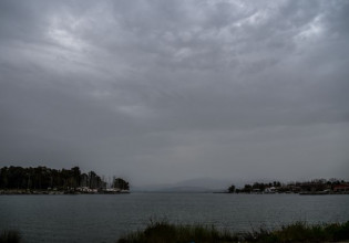 Καιρός: Υποχωρεί σταδιακά η αφρικανική σκόνη – Πού θα έχουμε λασποβροχές