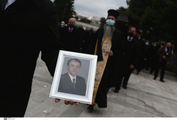 Δημήτρης Τσοβόλας: Το «τελευταίο αντίο» για το ιδρυτικό στέλεχος του ΠΑΣΟΚ