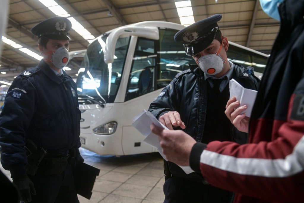 Κοροναϊός: Τα μέτρα που ισχύουν για ταξίδι με ΚΤΕΛ, τρένο, πλοίο εν' όψει του τριημέρου