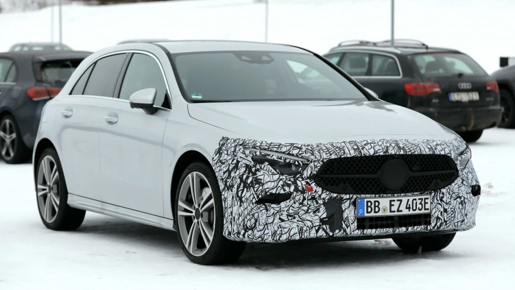 Mercedes-Benz A-Class: Εφ΄όλης της ύλης