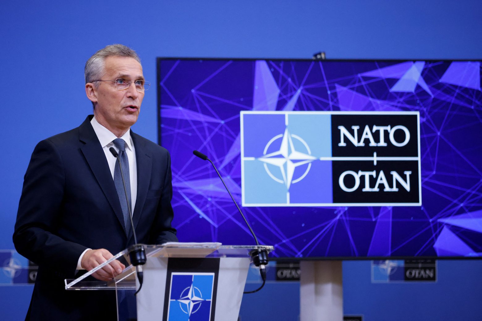 Ουκρανία: «Το ΝΑΤΟ δεν θα παρέμβει στρατιωτικά» στον πόλεμο λένε Σολτς και Στόλτενμπεργκ