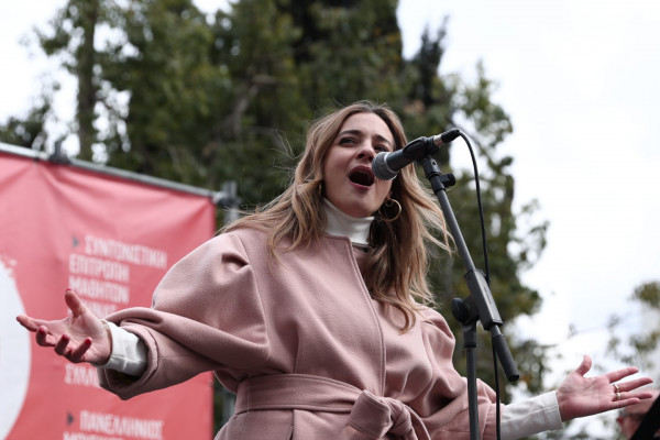 Ουκρανία: Μεγάλη αντιπολεμική συναυλία στο Σύνταγμα