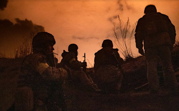 Πόλεμος στην Ουκρανία: Πυροβολισμοί την ώρα του ρεπορτάζ του MEGA στην εμπόλεμη ζώνη