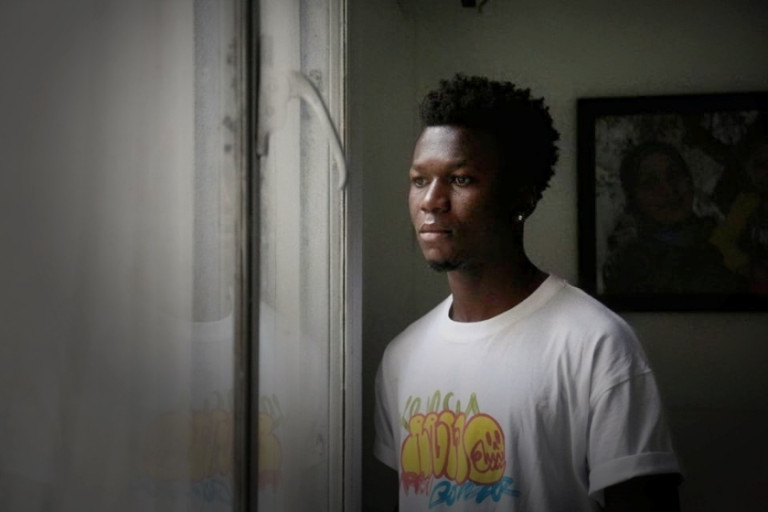 ΣΥΡΙΖΑ: Η κυβέρνηση απορρίπτει την τροπολογία μας για τον Σαϊντού Καμαρά – «Ικανοποιεί ακροδεξιά απολιθώματα»