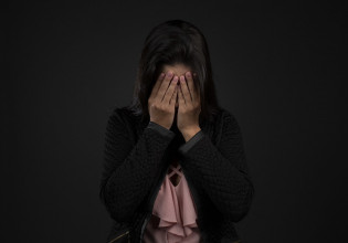 Κοροναϊός: Άγχος και κατάθλιψη μπορεί να διαρκέσουν σχεδόν ενάμιση χρόνο μετά την ανάρρωση